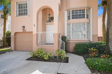 10724 NW 12th Manor Plantation FL 33322