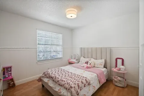 10724 NW 12th Manor Plantation FL 33322
