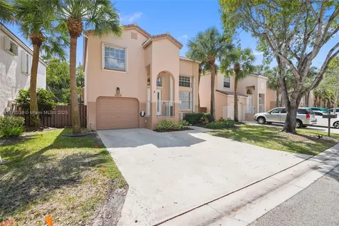 10724 NW 12th Manor Plantation FL 33322