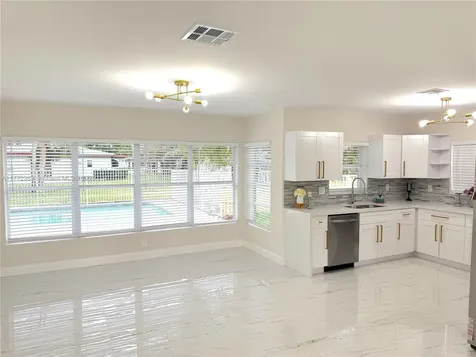 3540 SW 3rd Street Fort Lauderdale FL 33312