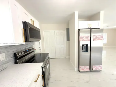 3540 SW 3rd Street Fort Lauderdale FL 33312