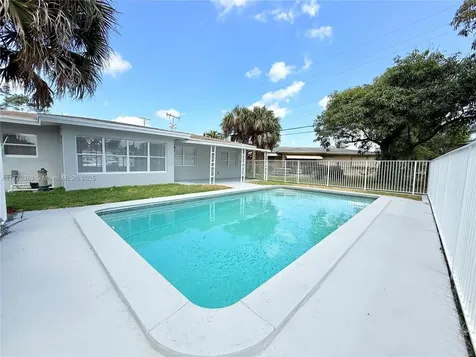 3540 SW 3rd Street Fort Lauderdale FL 33312