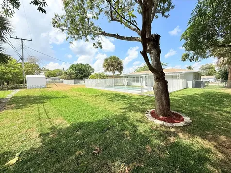 3540 SW 3rd Street Fort Lauderdale FL 33312