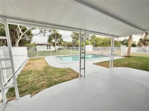 3540 SW 3rd Street Fort Lauderdale FL 33312