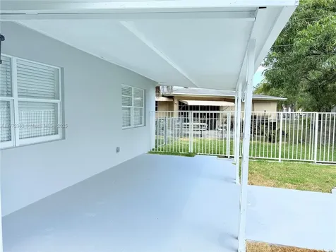 3540 SW 3rd Street Fort Lauderdale FL 33312