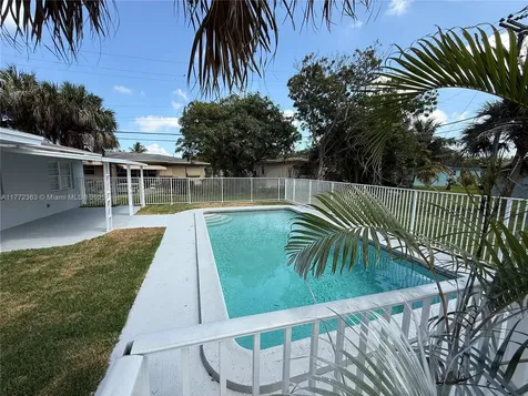 3540 SW 3rd Street Fort Lauderdale FL 33312