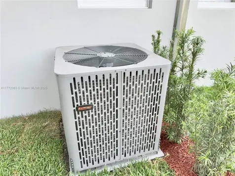 3540 SW 3rd Street Fort Lauderdale FL 33312