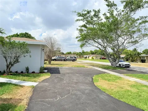 3540 SW 3rd Street Fort Lauderdale FL 33312