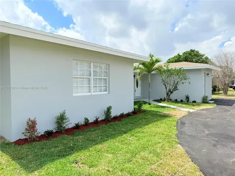 3540 SW 3rd Street Fort Lauderdale FL 33312