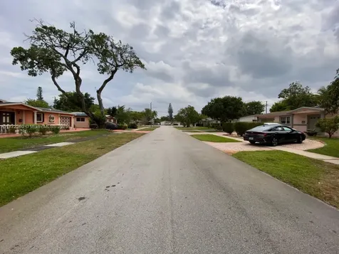 6210 NW 17th Street Sunrise FL 33313