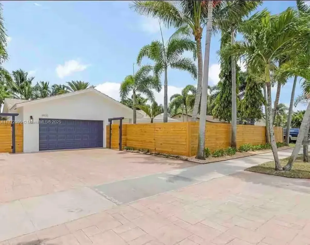 6830 NW 23rd Terrace Fort Lauderdale FL 33309