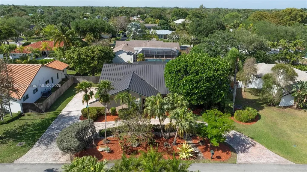 7721 SW 181st Terrace Palmetto Bay FL 33157