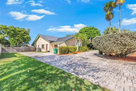 7721 SW 181st Terrace Palmetto Bay FL 33157