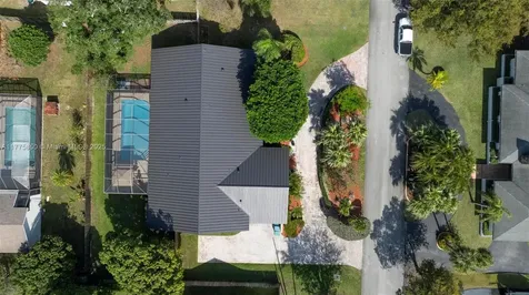 7721 SW 181st Terrace Palmetto Bay FL 33157