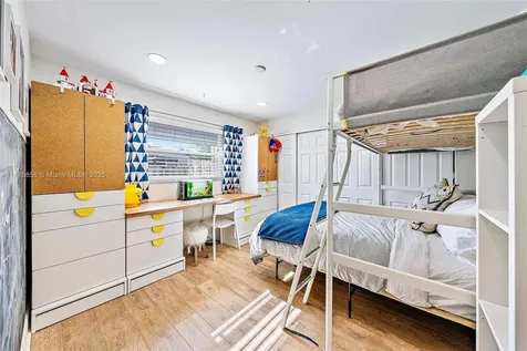 226 W Norfolk Jupiter FL 33469