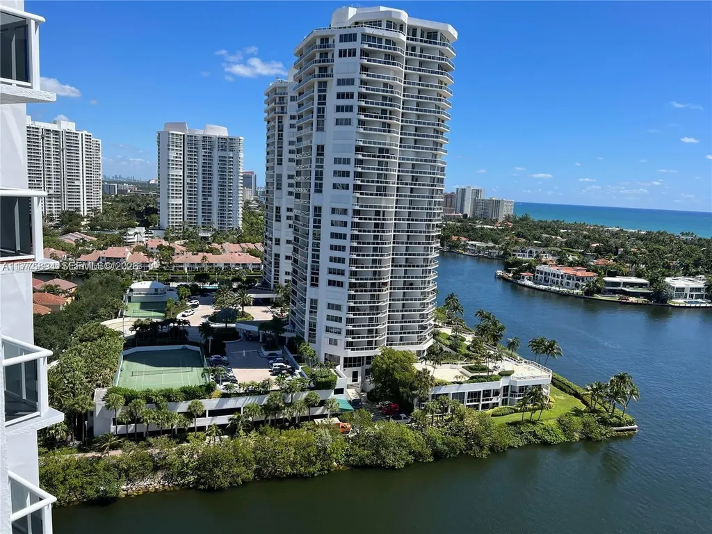 20505 E Country Club Drive Aventura FL 33180