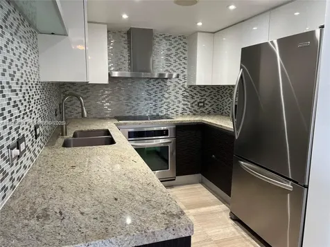 20505 E Country Club Drive Aventura FL 33180