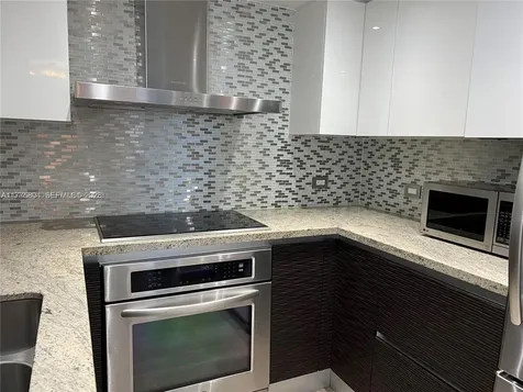 20505 E Country Club Drive Aventura FL 33180