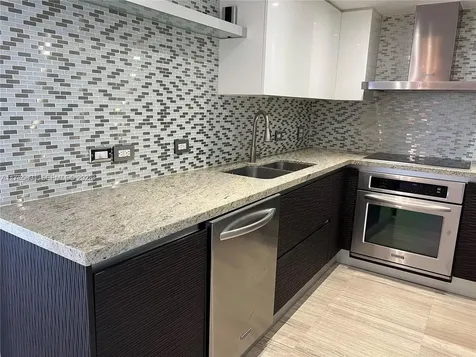 20505 E Country Club Drive Aventura FL 33180