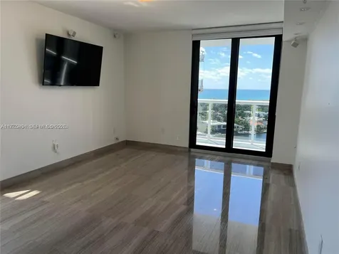 20505 E Country Club Drive Aventura FL 33180