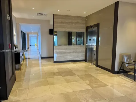 20505 E Country Club Drive Aventura FL 33180