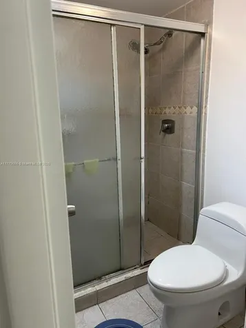 17890 W Dixie Highway North Miami Beach FL 33160