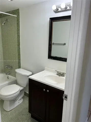 484 NW 165th Street Road Miami FL 33169