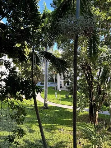 484 NW 165th Street Road Miami FL 33169