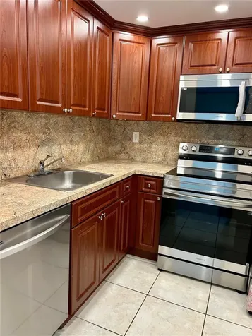 484 NW 165th Street Road Miami FL 33169