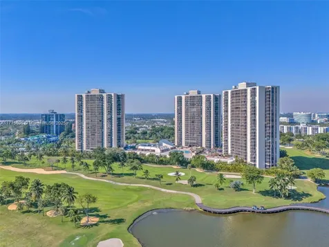 20335 W Country Club Drive Aventura FL 33180