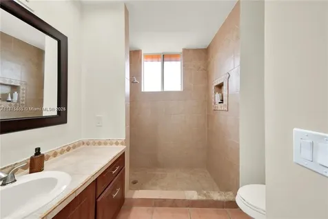 818 NW 34th Avenue Miami FL 33125