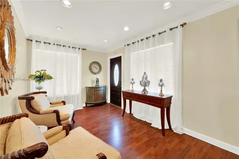 818 NW 34th Avenue Miami FL 33125