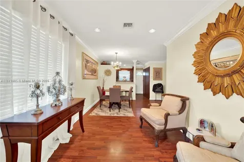 818 NW 34th Avenue Miami FL 33125