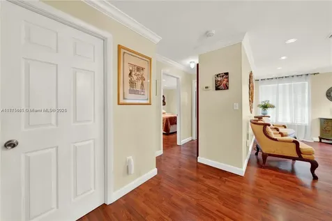 818 NW 34th Avenue Miami FL 33125