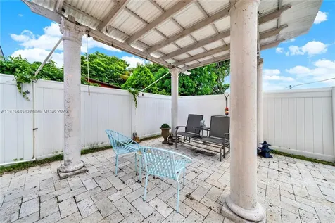 818 NW 34th Avenue Miami FL 33125