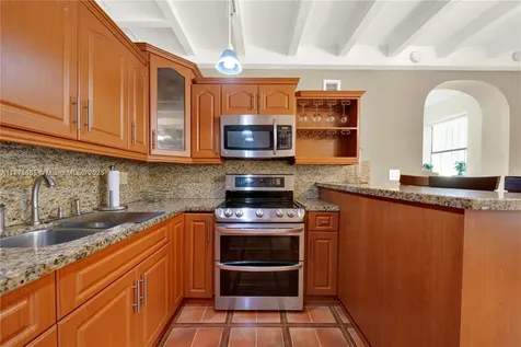818 NW 34th Avenue Miami FL 33125