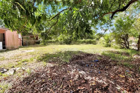 2241 NW 193rd Terrace Miami Gardens FL 33056