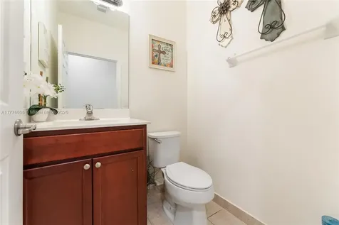 185 SE 34th Place Homestead FL 33033