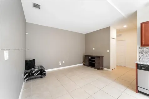 185 SE 34th Place Homestead FL 33033