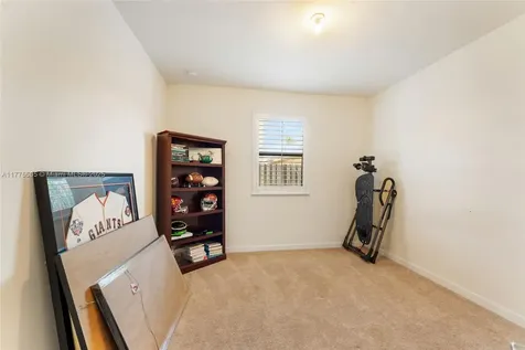 185 SE 34th Place Homestead FL 33033