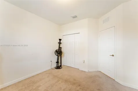 185 SE 34th Place Homestead FL 33033