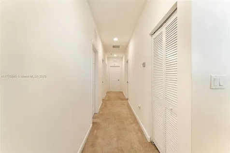 185 SE 34th Place Homestead FL 33033