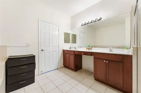 185 SE 34th Place Homestead FL 33033
