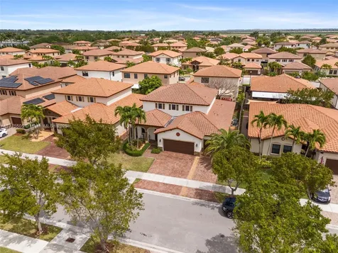 185 SE 34th Place Homestead FL 33033