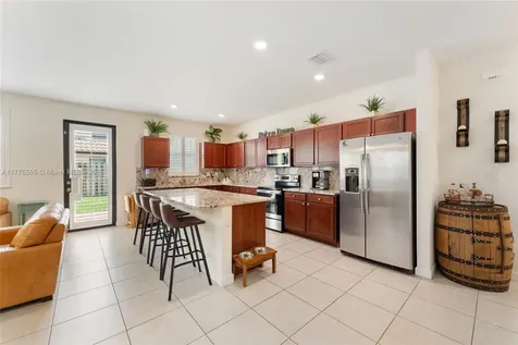 185 SE 34th Place Homestead FL 33033
