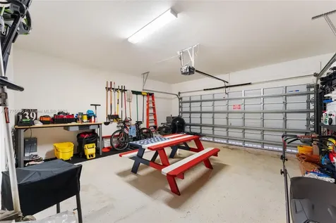 185 SE 34th Place Homestead FL 33033