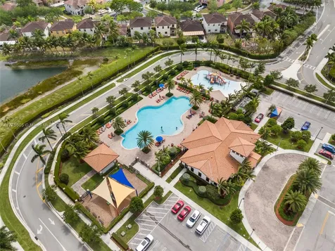 185 SE 34th Place Homestead FL 33033