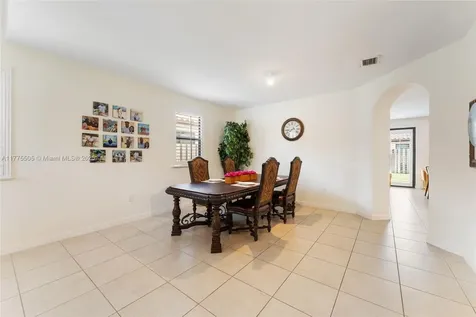 185 SE 34th Place Homestead FL 33033