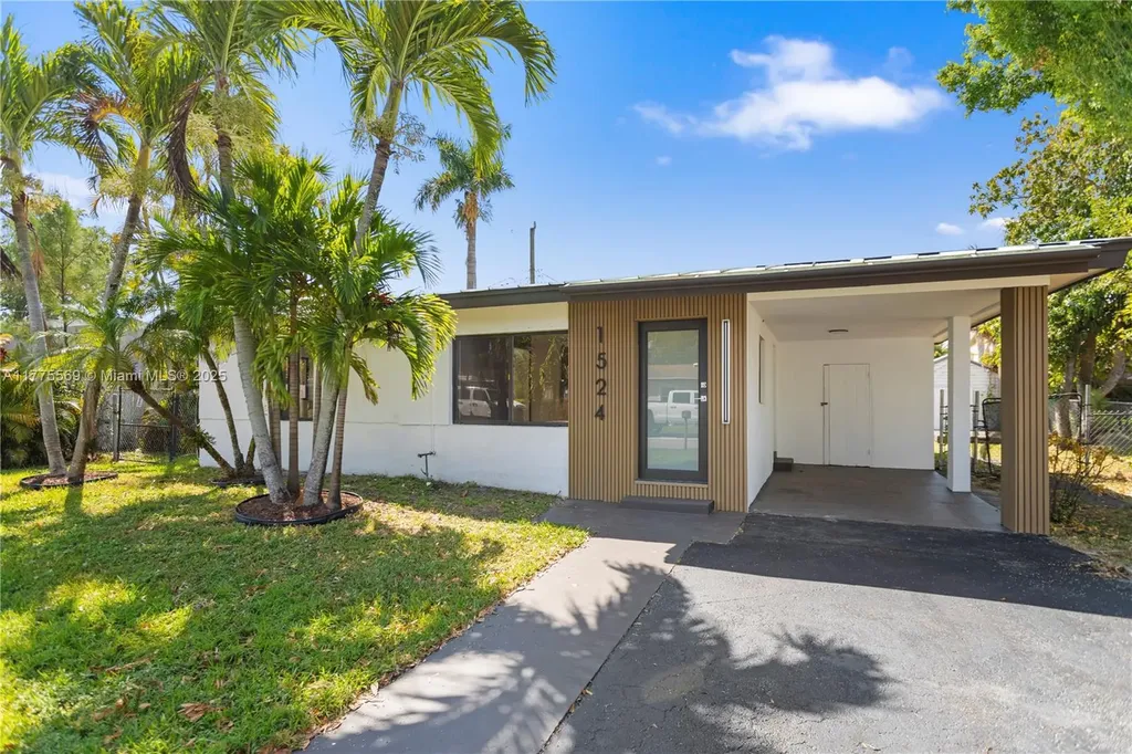 1524 SW 32 Court Fort Lauderdale FL 33315