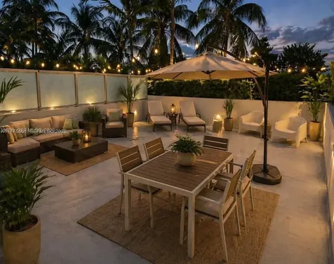 2001 Meridian Avenue Miami Beach FL 33139